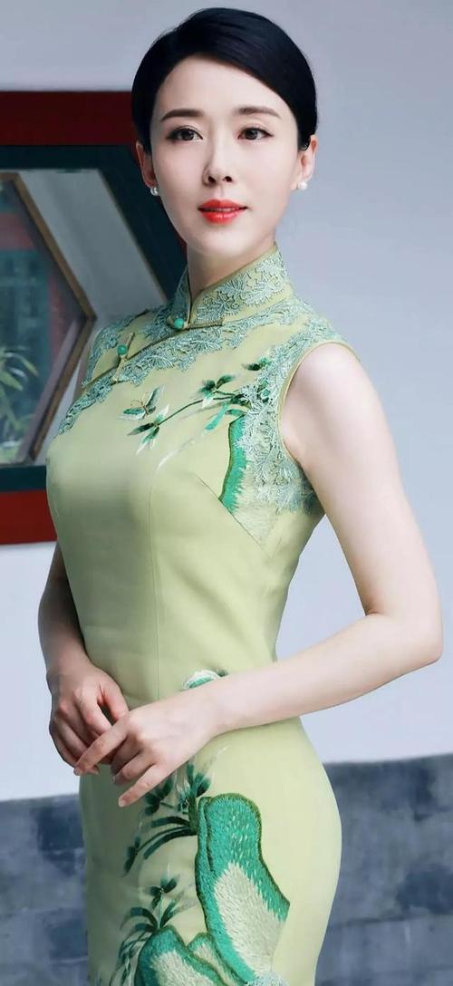 颜丹晨图片