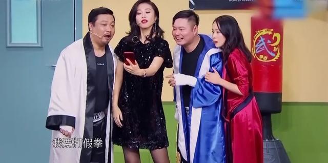 韩云云身材完美（喜剧舞台第一大美腿韩云云）(12)