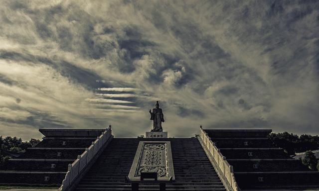 知识就是力量是谁说的，“坑灰未冷山东乱，刘项原来不读书”是谁写的，蕴含什么哲理？图15