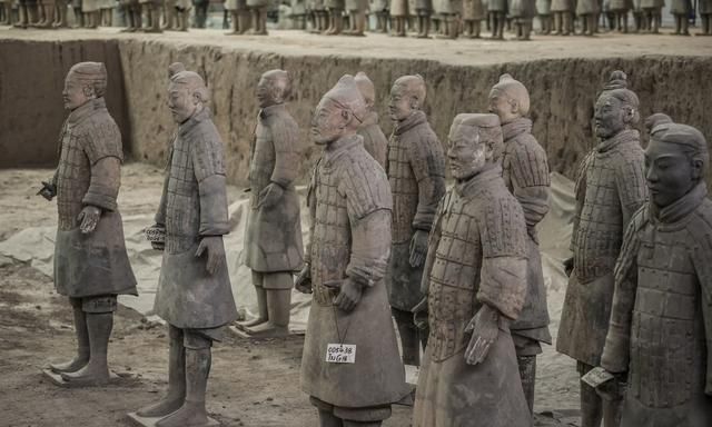 知识就是力量是谁说的，“坑灰未冷山东乱，刘项原来不读书”是谁写的，蕴含什么哲理？图16
