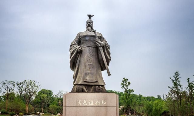 知识就是力量是谁说的，“坑灰未冷山东乱，刘项原来不读书”是谁写的，蕴含什么哲理？图13