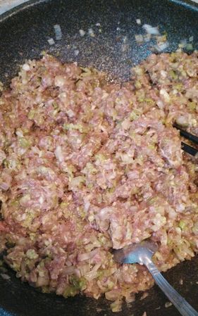 怎样做牛肉馅饺子好吃窍门
