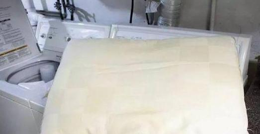 枕头脏了用什么洗最容易去黄,枕头黄了怎么洗小妙招 枕头黄了怎么洗图4