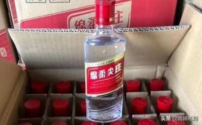 ​玉泉方瓶50年价格表  玉泉方瓶30年