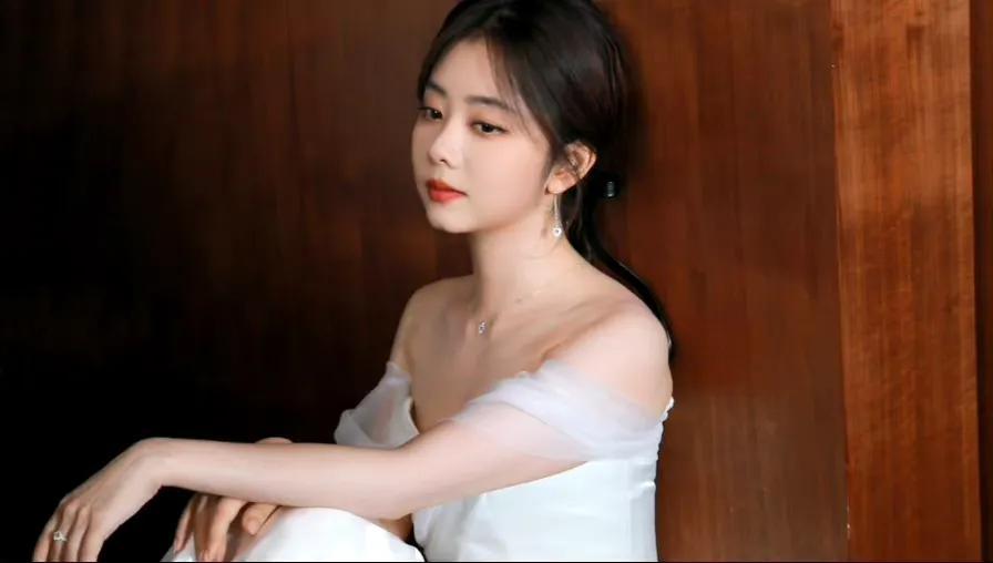 青春美少女谭松韵资料简介
