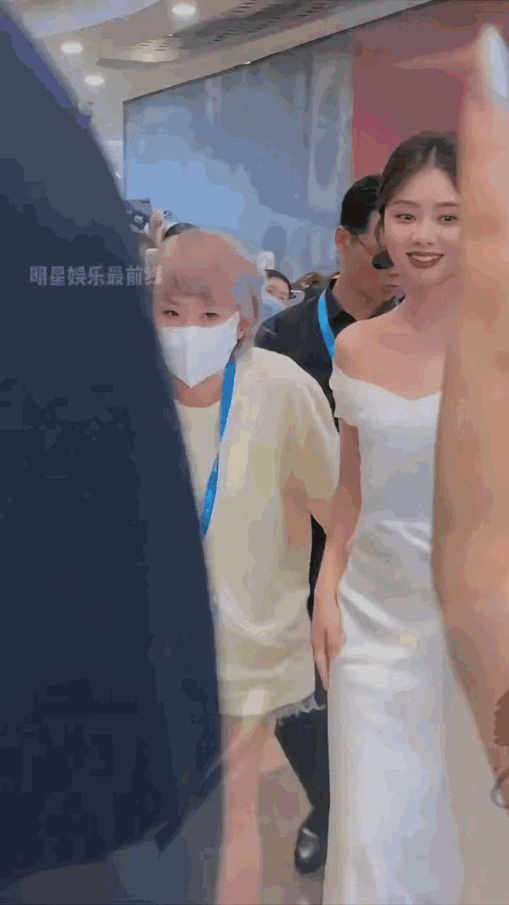 青春美少女谭松韵资料简介
