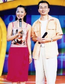 《玫瑰之约》主持金晓琳，中国电视“第一媒婆”，成功嫁入豪门！
