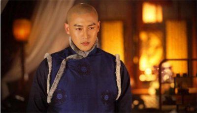 ​乾隆退位嘉庆继位[乾隆为何把皇位传给嘉庆]
