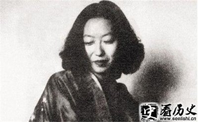 ​年轻的时候张爱玲是怎么样的