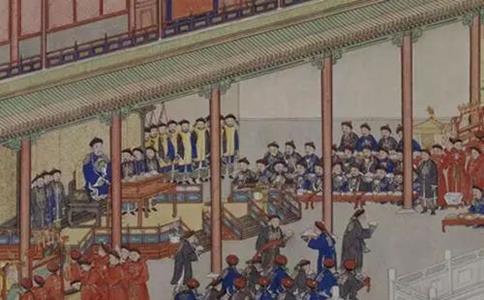 故宫里面的龙椅到底是用什么材料做的?