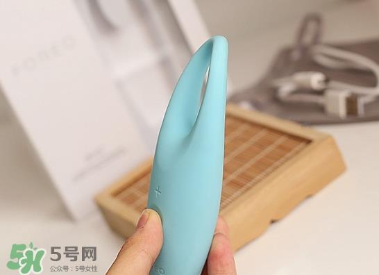 foreo眼部按摩仪怎么用？foreo iris眼部按摩仪使用方法