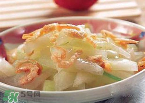 冬瓜要去皮吗？冬瓜皮能吃吗？