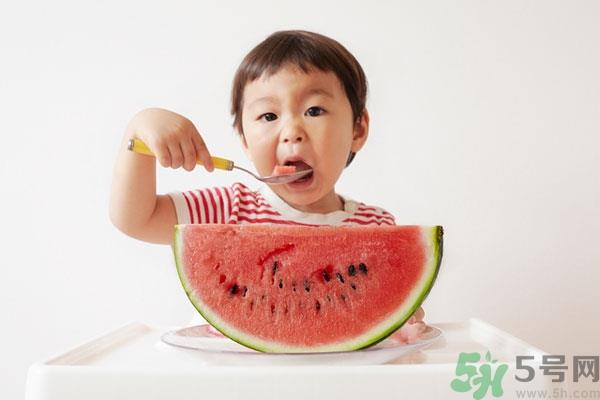 西瓜肉有几种颜色？西瓜瓤有几种颜色？