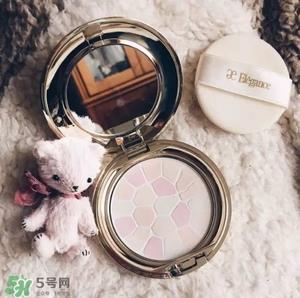 散粉会浮粉吗？散粉浮粉怎么办？