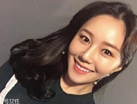 凌乱小卷中长发怎么弄好看？超美的凌乱小卷中长发