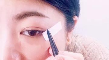 裸妆眼线如何快速改成小烟熏 小烟熏妆图片教程