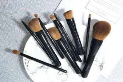 ​化妆刷有哪些作用 新手要准备哪些化妆刷