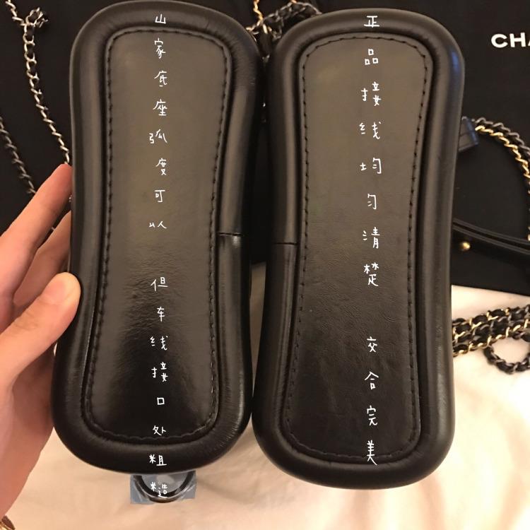 香奈儿流浪包真假怎么辨别_chanel流浪包真假对比图