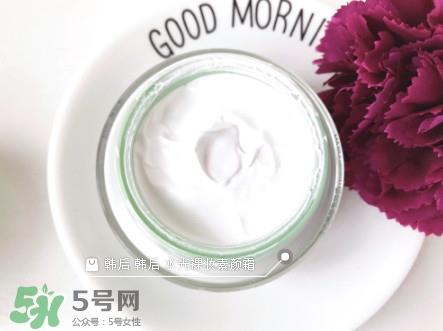 粉底液和懒人面霜哪个先抹 素颜霜和粉底液的顺序
