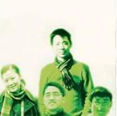 满头白发的《最强大脑》主持人，你可能不知道他有多厉害！