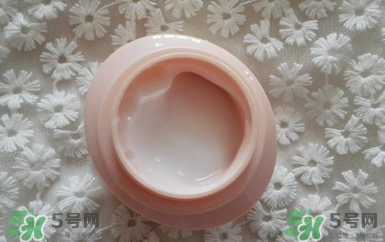 嘉媚乐雏菊保湿凝露好不好?嘉媚乐雏菊保湿凝露怎么样?