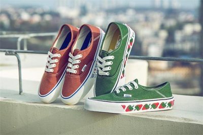 ​vans小草莓会掉吗 vans草莓鞋掉色吗