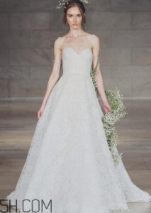 ​reem acra2018秋冬婚纱系列好看吗_有哪些款式？