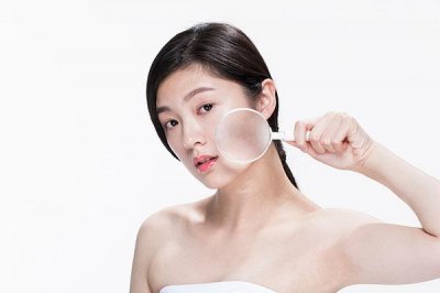 ​不同功效的精华如何一起用 不同品牌的护肤品如何一起用