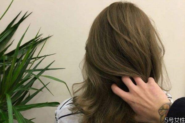 头发可以同一天烫染吗 烫染能一起做吗
