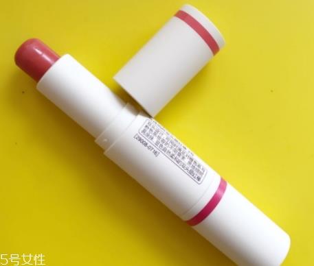 腮红棒和腮红粉哪个好？