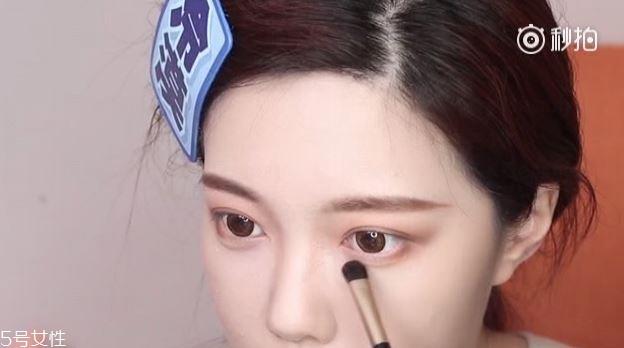 朱古力色眼妆怎么画