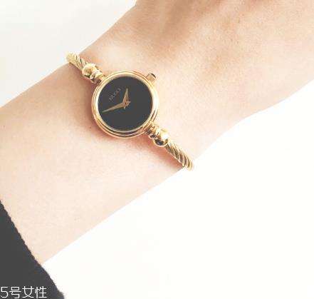 gucci手表什么档次？时尚与浪漫的演绎家