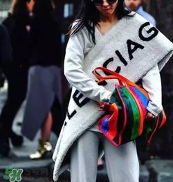 巴黎世家编织袋很贵吗？balenciaga春运包为什么这么贵？