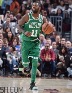 ​nike kyrie 3凯尔特人配色实物什么样？