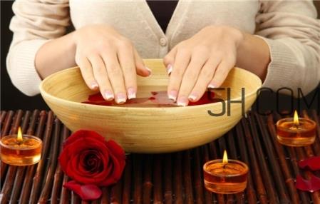 卸妆油的乳化方法 卸妆油为什么要乳化