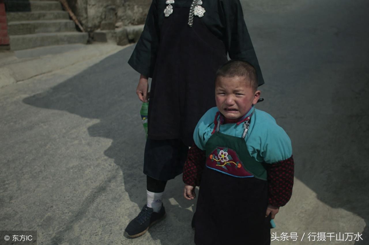 10张图直击山区留守儿童生活，孩子们太可怜了，让人看的想流泪
