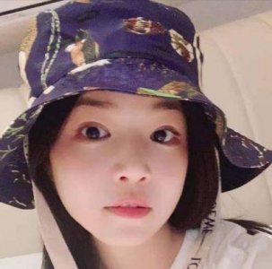​陈晓陈妍希婚变内幕：离婚压力与媒体热搜背后的真相