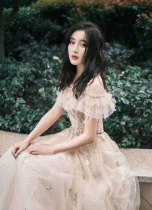​甘婷婷展现质感大片，美出新高度，或霸气冷艳，或妖娆艳丽