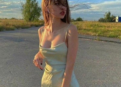 ​怎么主动找女生聊天，才能提升好感度？
