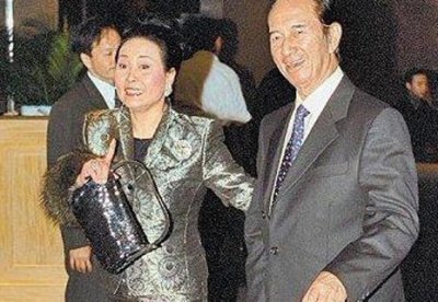 ​蓝琼璎14岁嫁赌王年轻时太漂亮了出生娘家，蓝琼璎怎么认识赌王？