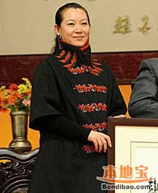 赵本山老婆马丽娟照片资料曝光 赵本山前妻葛淑珍照片近况如何