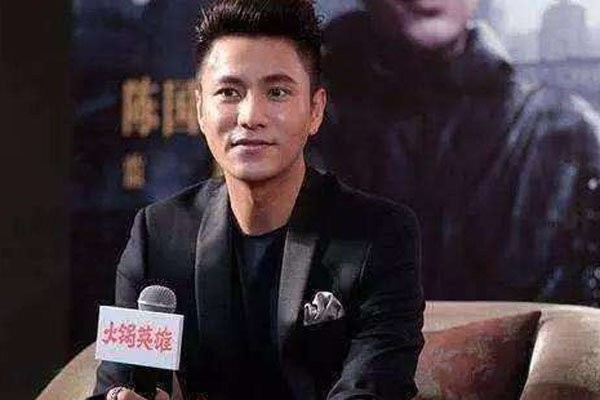 何琳为什么这么恨陈坤 和他儿子的妈妈有关系