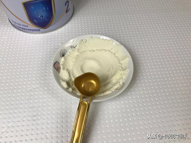 伊利金领冠菁护奶粉配方表（伊利金领冠珍护2段奶粉测评）(2)