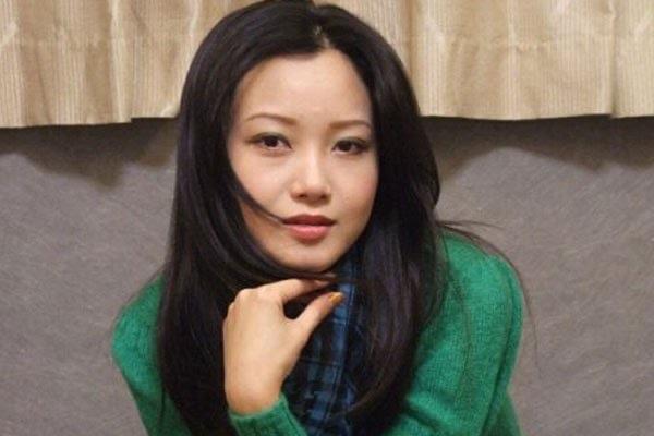 娱乐汤芳《魅》大全人体 太过完美的身材反而不接地气  3