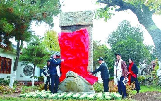 汶川地震的感人小故事40字（为什么我眼里含着泪水）(3)