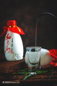 ​葡萄酒品种早熟晚熟(小麦品种早熟好还是晚熟好)