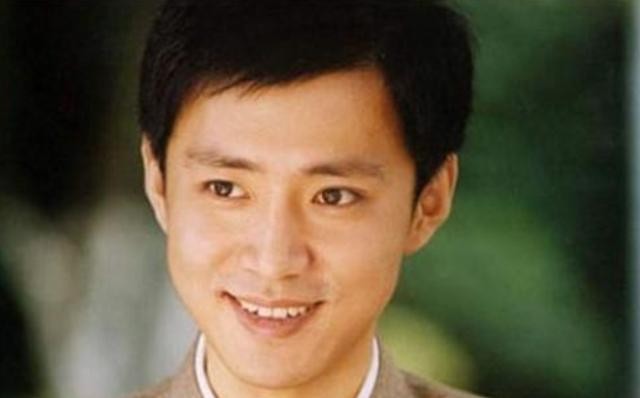 李钰怎么死的（2009李钰患癌去世穿婚纱下葬）
