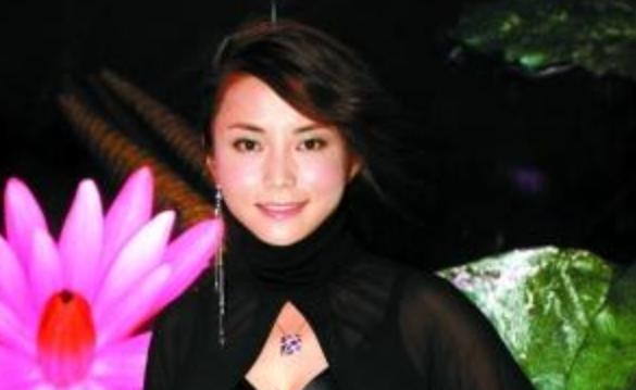 李钰怎么死的（2009李钰患癌去世穿婚纱下葬）