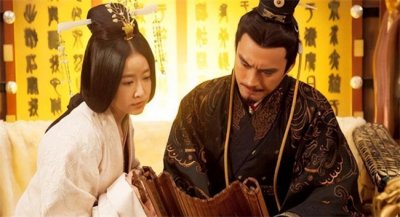 ​历史上窦太后通过什么压制汉武帝