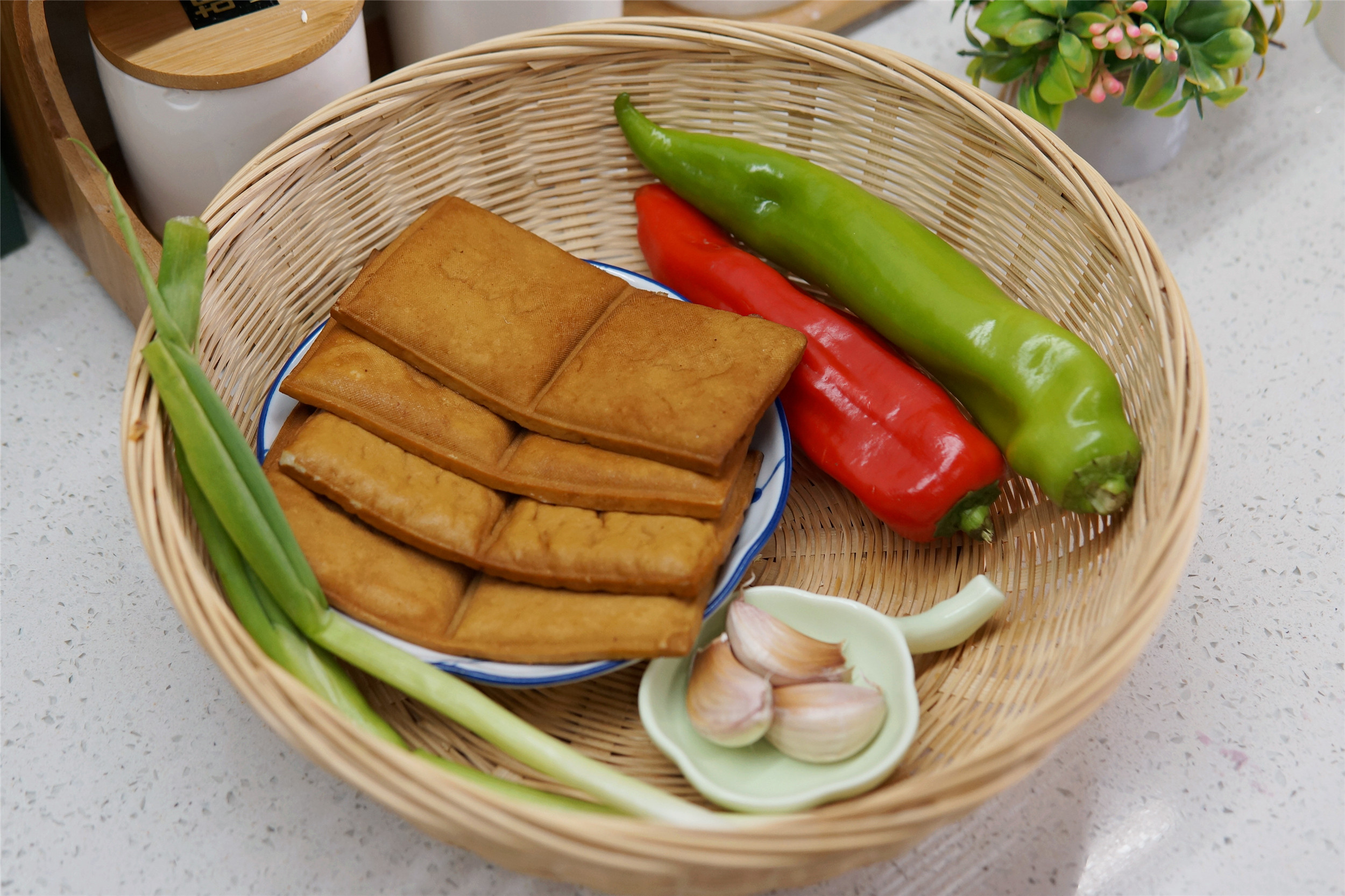 豆腐干怎么炒才好吃（超下饭的豆腐干家常做法）